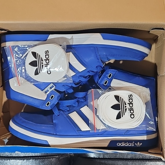 Adidas Men's High-Top Blue and White Sneakers - Picture 2 of 11